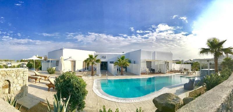 Queen Boutique Suites Mykonos Town Zewnętrze zdjęcie